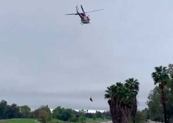 불어난 강물에 수로에 고립된 OC남성 구조