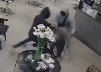 멜로즈 미용실 강도난입 명품시계 강탈..충격영상 공개(영상)