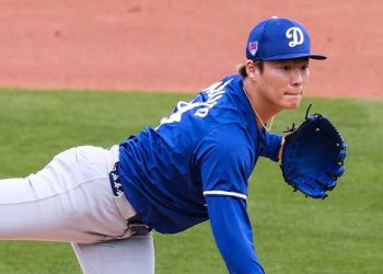 다저스 야마모토, MLB 시범경기 데뷔전 2이닝 3K 무실점