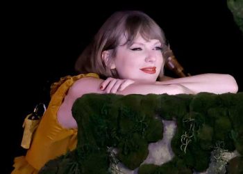 이제부터 그녀의 모든 것은 역사가 된다