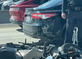 10번 Fwy 라브레아 구간 승용자-오토바이 충돌..정체극심