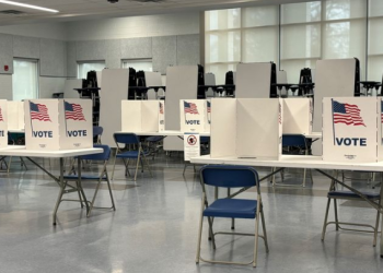 “당연히 트럼프” “바이든에 한표” 슈퍼화요일 투표소 속속 발길