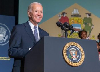 바이든·트럼프 압승, 재격돌 확정적…바이든 15개주 전승