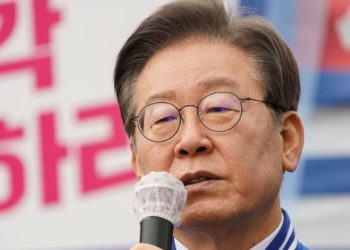 민주당 ‘비명횡사’ 논란에 지지율 곤두박질…총선 위기감 고조