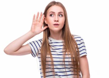 “치매까지 부른다”…중년여성 위협하는 3대 귀 질환은?