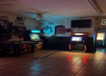 LA 경찰, 슬럿머신 갖춘 불법 도박장 적발