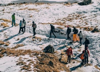 인간XXX  3톤 쌓인 에베레스트,  X봉투 의무화