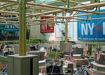 뉴욕증시, 나스닥 사상 최고치 기록