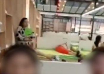 “매트리스 안 사면 못 나가!”…관광객 억류