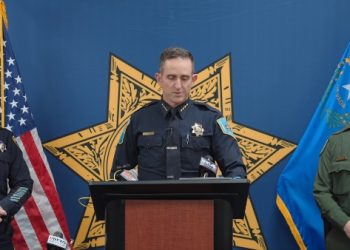 경관 5명 교통단속 중 총격 당해 … 추격전 중 용의자 사망(영상)