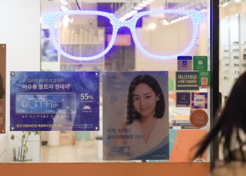 매일 착용하는 ‘콘택트렌즈’…이렇게 관리해도 괜찮을까