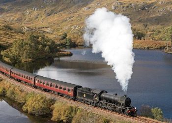 해리포터 속 ‘호그와트 기차’ 운행 중단