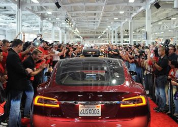 “테슬라 북가주 공장 인종차별 만연” 직원 5천여명 집단소송 제기한다