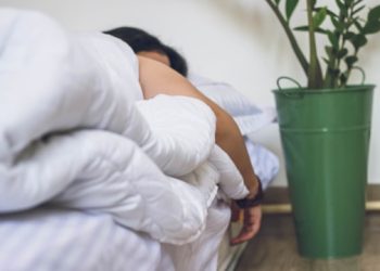 “저녁 8시에 자서 19㎏ 빼”…조기취침 다이어트 ‘화제’