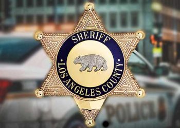 10대 소녀 경찰 권총 빼앗아 자살 “충격”