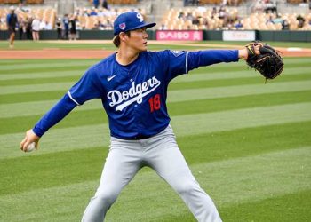 MLB 투수 최고액 야마모토, 두 번째 등판서 ‘뭇매’