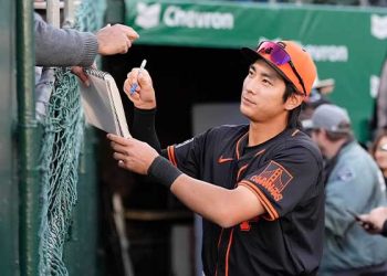 이정후, 타율 0.343 시범경기 마무리…5할 육박 박효준 마이너리그행