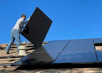 “솔라패널 무료라더니 소비자 우롱”… 공사 끝나자 8천달러 청구