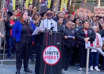 “시간당 10달러씩 올린다” LA 호텔 업계 충격…근로자 임금 50% 인상 합의