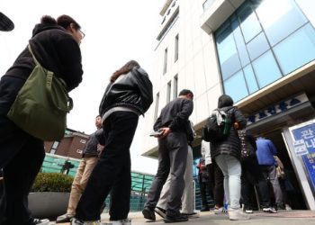 역대 최고 사전투표율에 여도 야도 “우리가 유리”