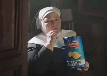 수녀가 성체로 감자칩…광고에 이탈리아 발칵