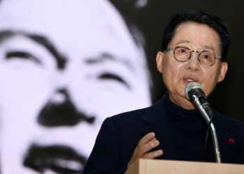 “윤, 국민의힘 탈당하고 거국내각 구성 선언해야”