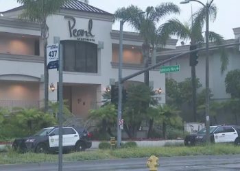 주민 수백명 공포 … 40대 아시안 남성, LA아파트 옥상서 총기 난사