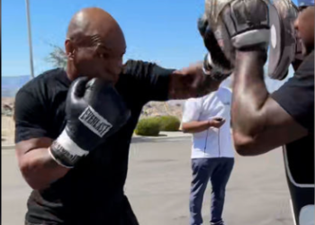 핵주먹 살아있네…57세 타이슨, 훈련 공개(영상)