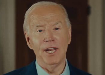 한가한 바이든, 트럼프 조롱에만 열 올려