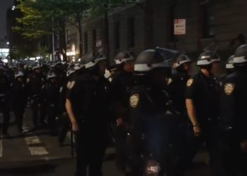 시위대 건물 점거, 컬럼비아대 일촉즉발…경찰 캠퍼스 진입시작