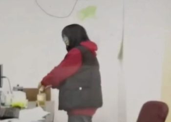 “휴가 가면 일 많아져”…출산휴가 동료 독살시도