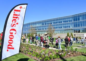 LG전자, 뉴저지 사옥에 ‘곤충 정원’ 개장