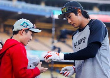 펄펄 날아다닌 이정후, 다저스전서 시즌 두 번째 멀티 히트