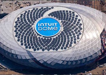 클리퍼스 홈구장 인튜이트 돔 첫 공연자는 브루노 마스