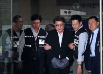 판사, 김호중 호통 “본인은 안되고 막내 매니저는 되나”