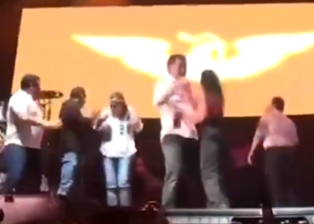 멕시코 대선 유세장 무대붕괴…9명 사망·63명 부상(영상)