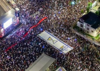 “네타냐후 물러나라” 이스라엘 대규모 반정부 시위…경찰∙시위대 난투극(영상)