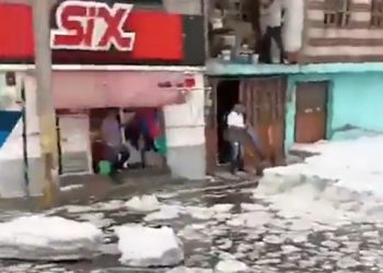 폭염 속 뜨거운 우박 쏟아졌다(영상)