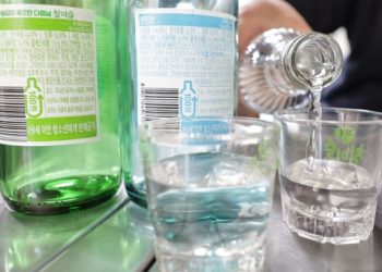 “한 잔만 주세요” 한국, 식당서 잔술 판매 시작