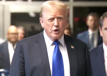 “트럼프 수감 땐 경호원도 교도소에 있게 될 것”