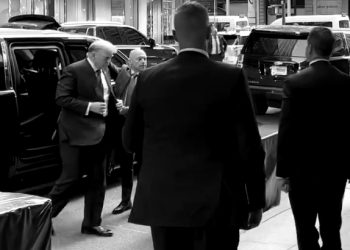 트럼프 패소는 모든 것 부정하는 잘못된 전략 탓-NYT