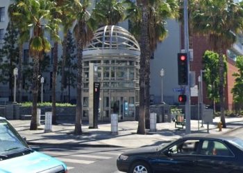 “무서운 LA메트로” 한인타운 인근 메트로역서 보안요원 흉기피습, 사살