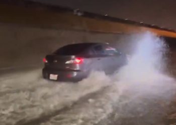 텍사스 630mm 폭우…휴스턴 일대 주민 대피령(영상)