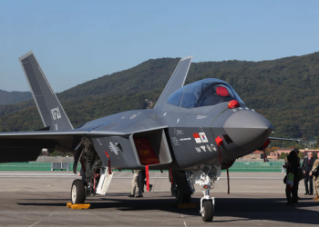 KF-21 사업, 인도네시아 퇴출…인니 “6천억 내고  기술 1/3 받겠다”