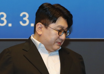 민희진이 저격한 하이브 방시혁 주식…”5500억 증발”