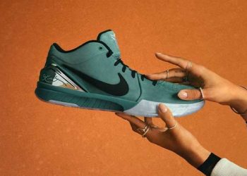 코비 브라이언트 신발 출시.. 아빠와 딸..