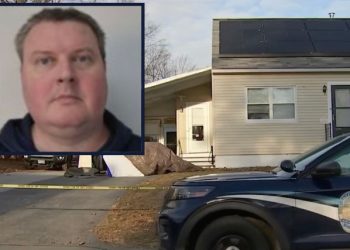 “게임 시끄럽다” 야단치자 70대 노모 살해 47세 미 남성