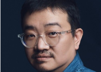 연상호, 디카프리오와 손 잡았다…첫 미국 영화 ’35번가’