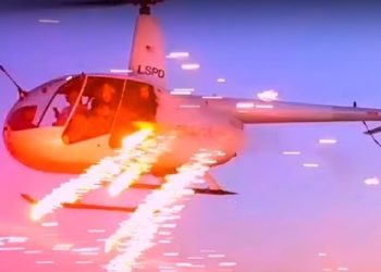 LA 한인 인플루언서 알렉스 최 체포 … 헬리콥터서 지상 향해 폭죽난사 무허가촬영(영상)