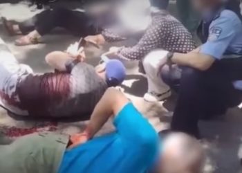 중국서 미국인 4명 흉기테러 피습…피범벅 중태, 미국 긴장